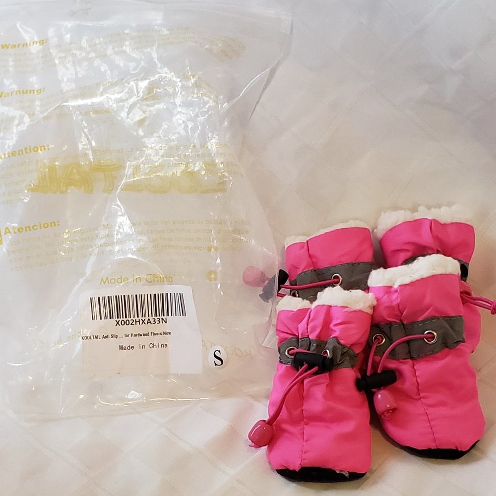 Dog Shoes for Hardwood Floors, Size Small, Pink with fur inside, NWT